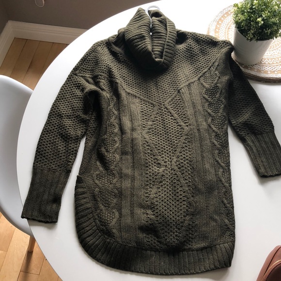 Dynamite Sweaters - 2/$30 🌻 Long Dynamite Turtleneck Knit Sweater